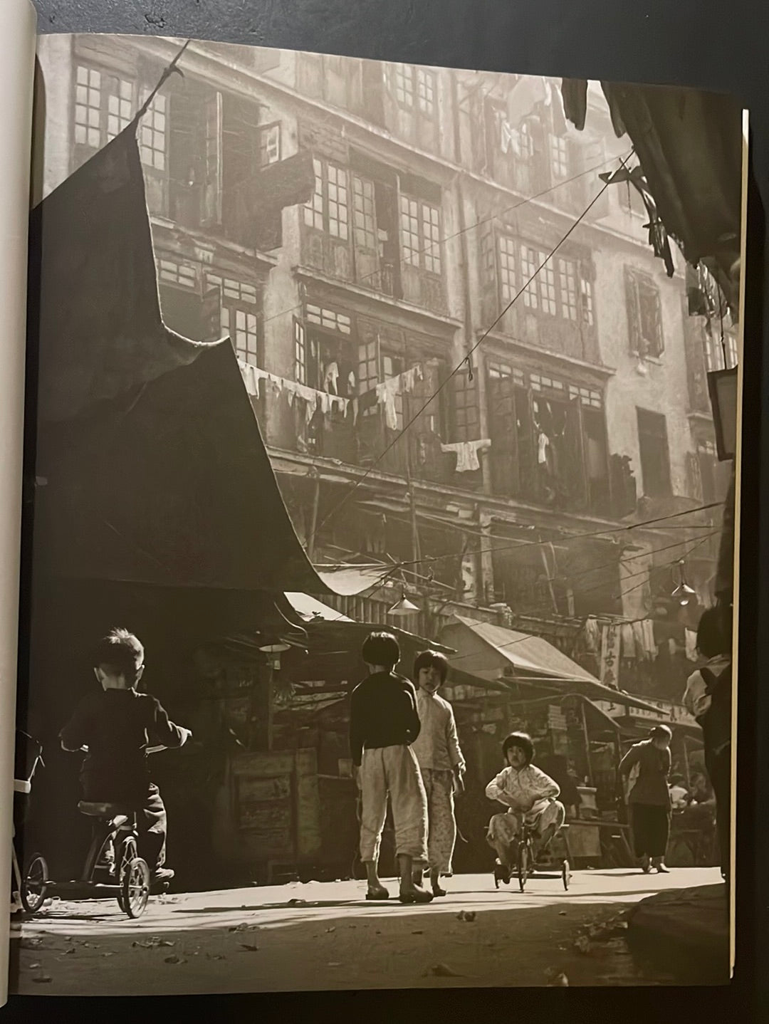 PORTRAIT OF HONG KONG