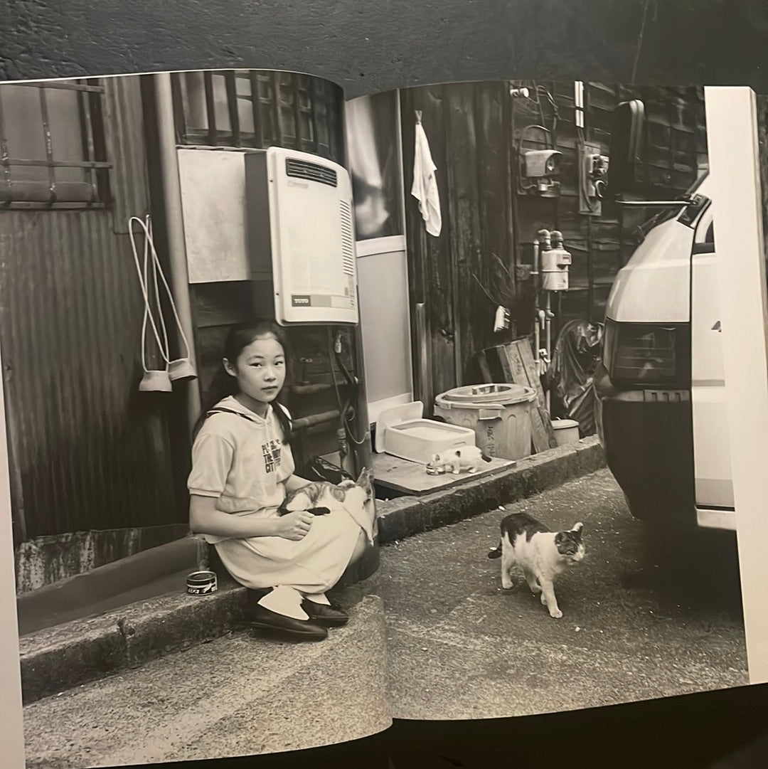 Living Cats in Tokyo