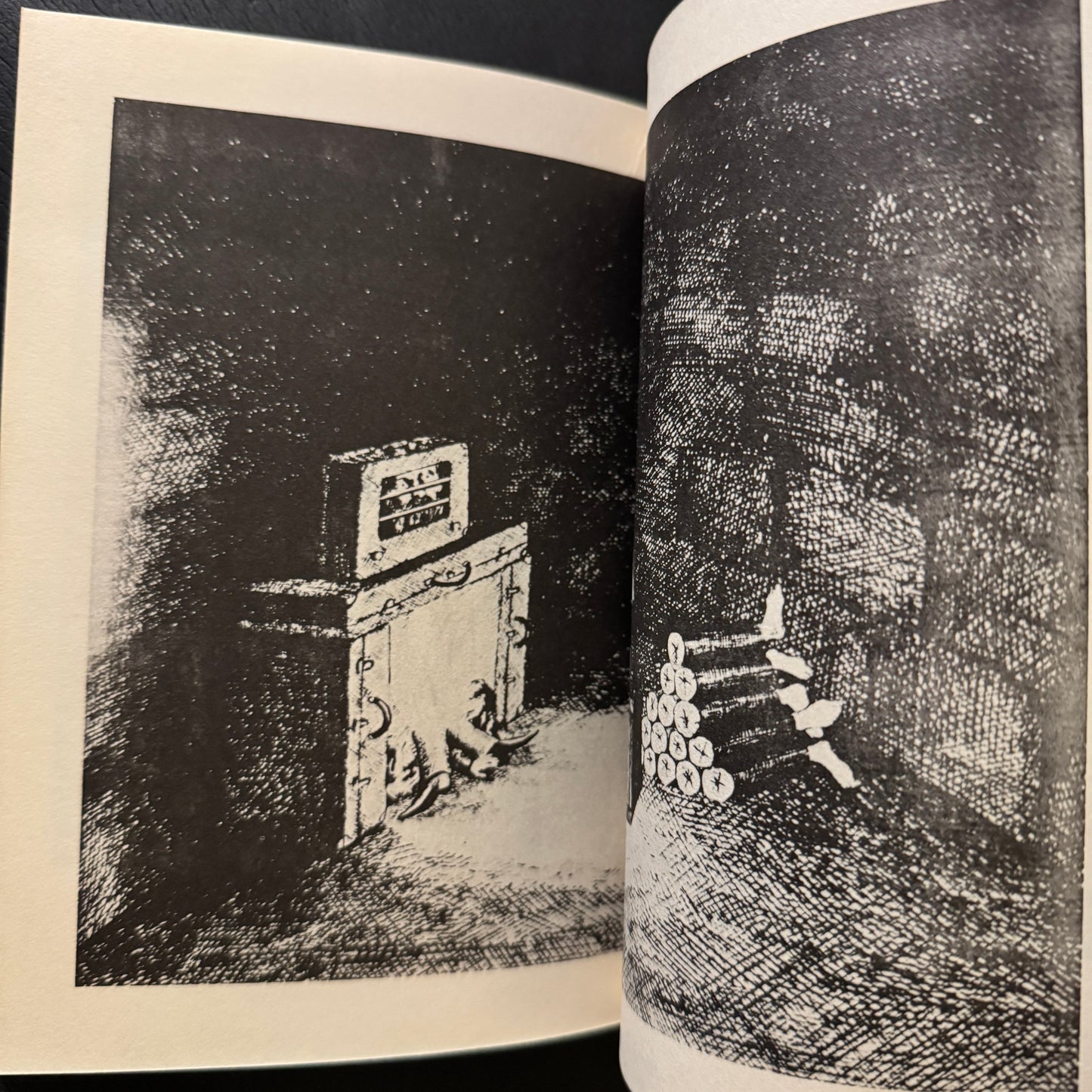 LES MASOCHISTES (Japanese edition)