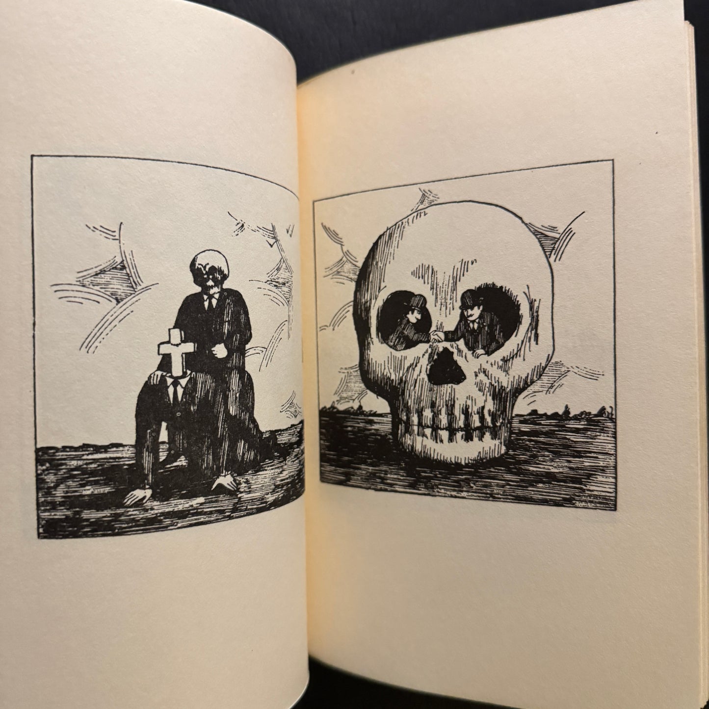 LES MASOCHISTES (Japanese edition)