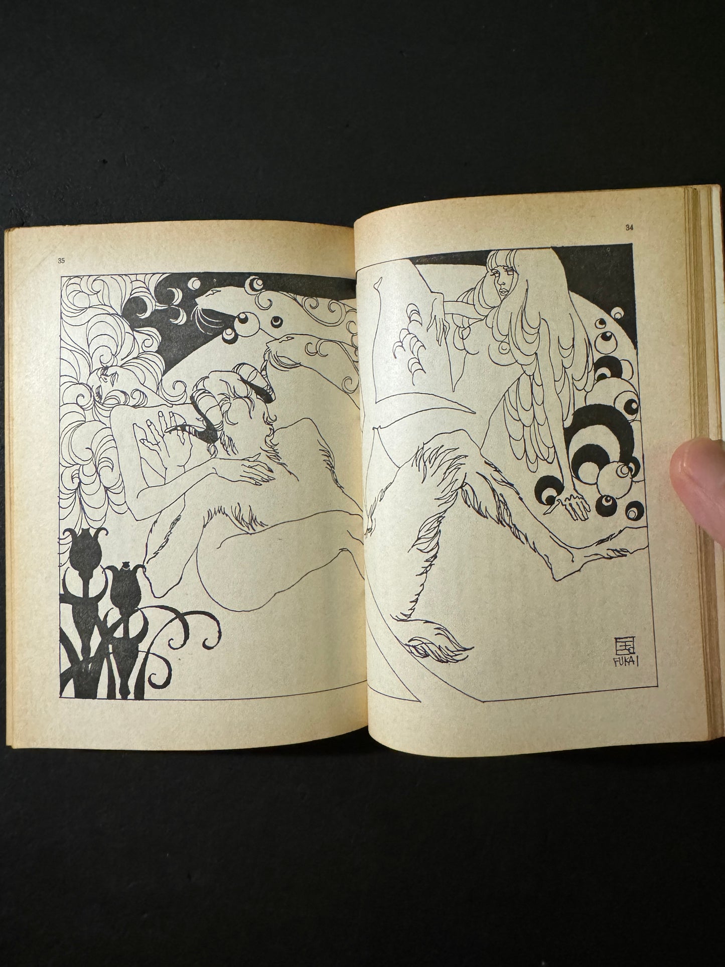 THE MAKER OF UNIVERSES(Damaged copy)