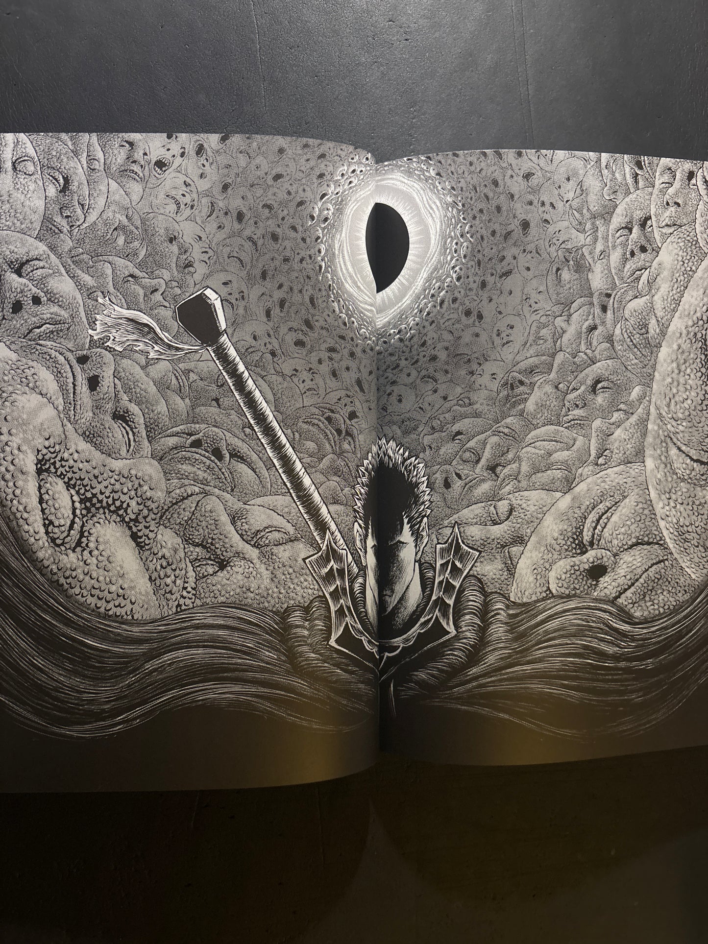 THE ARTWORK OF BERSERK