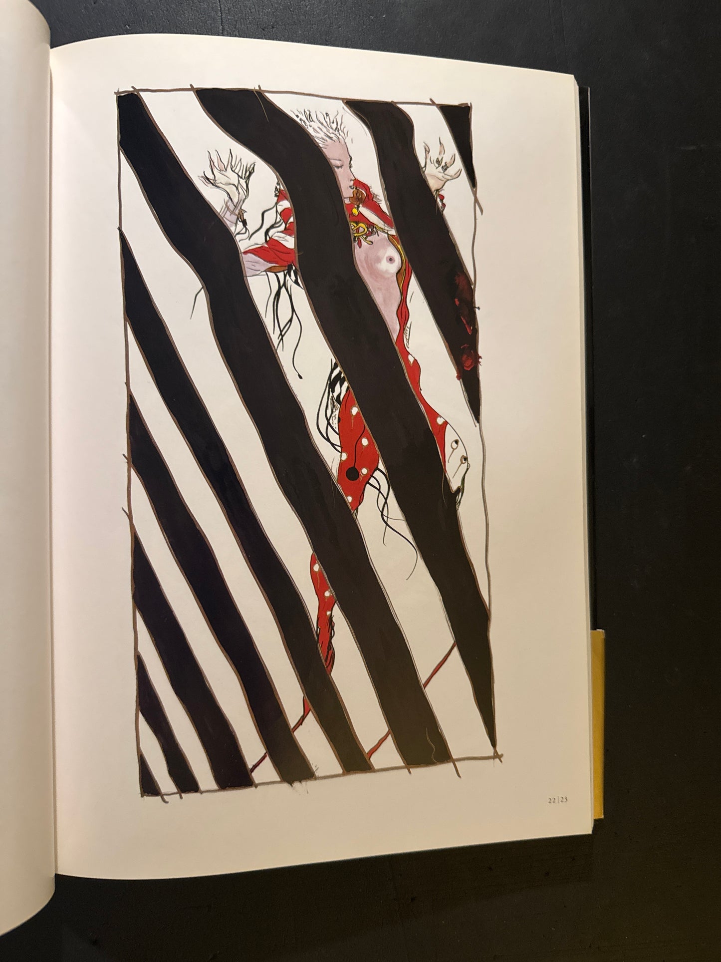 THE ILLUSTRATIONS FOR TAROT CARD OF YOSHITAKA AMANO