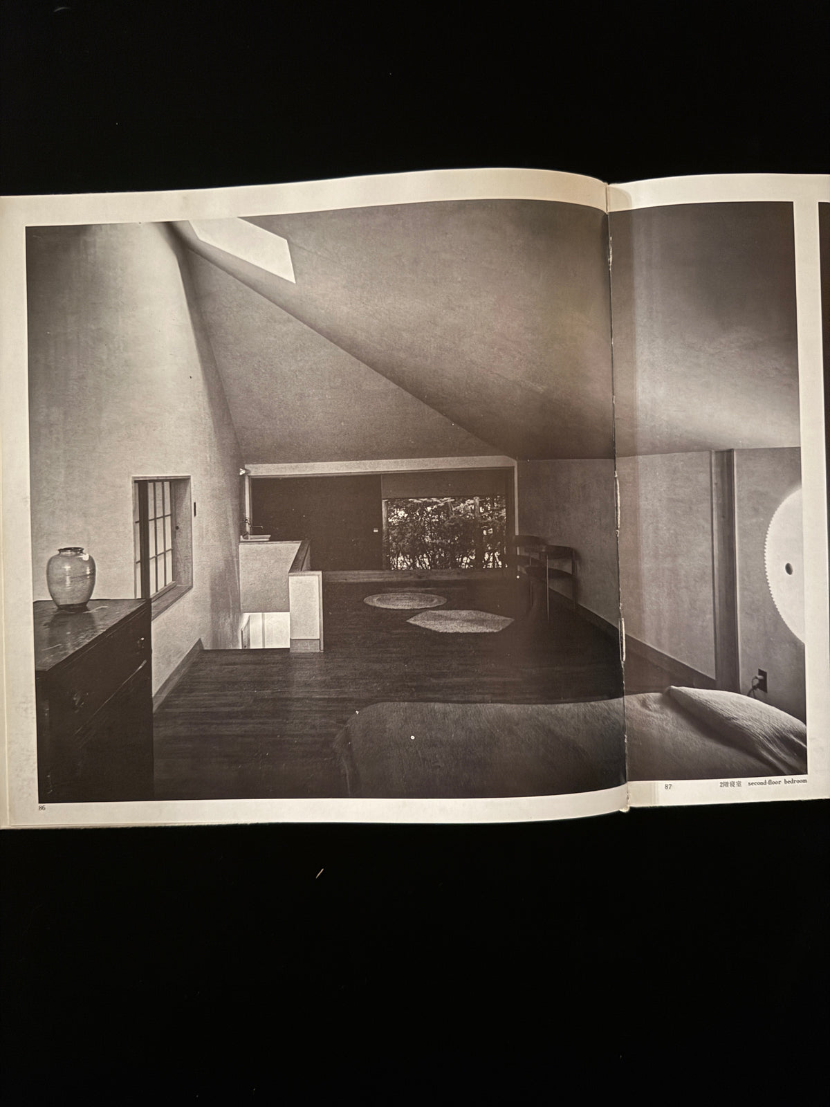 16 Houses & Architectural Theory