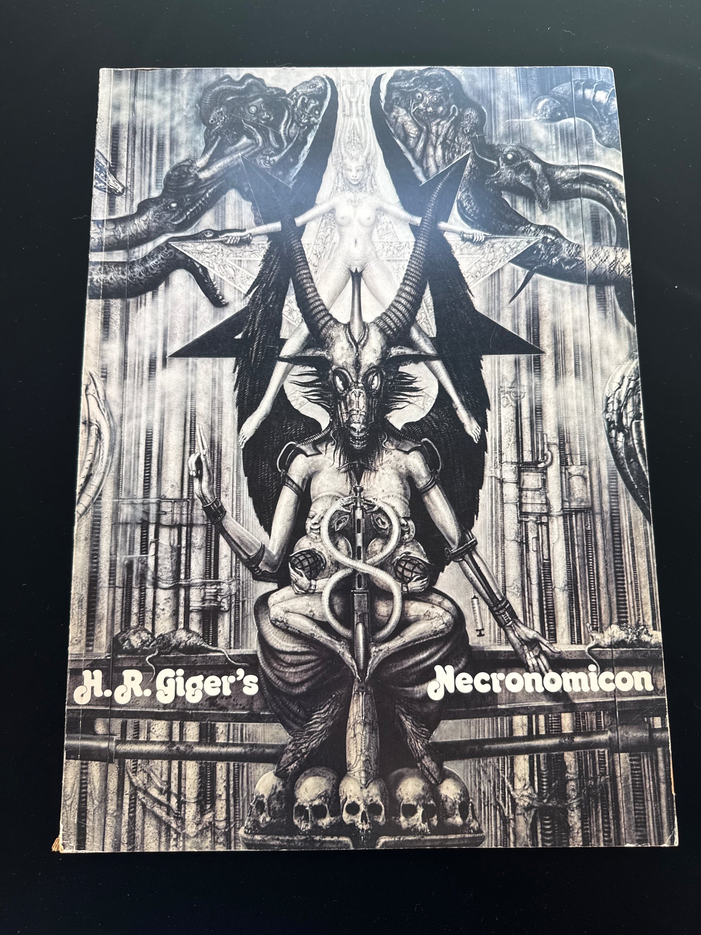 H.R.Giger's Necronomicon 1&2