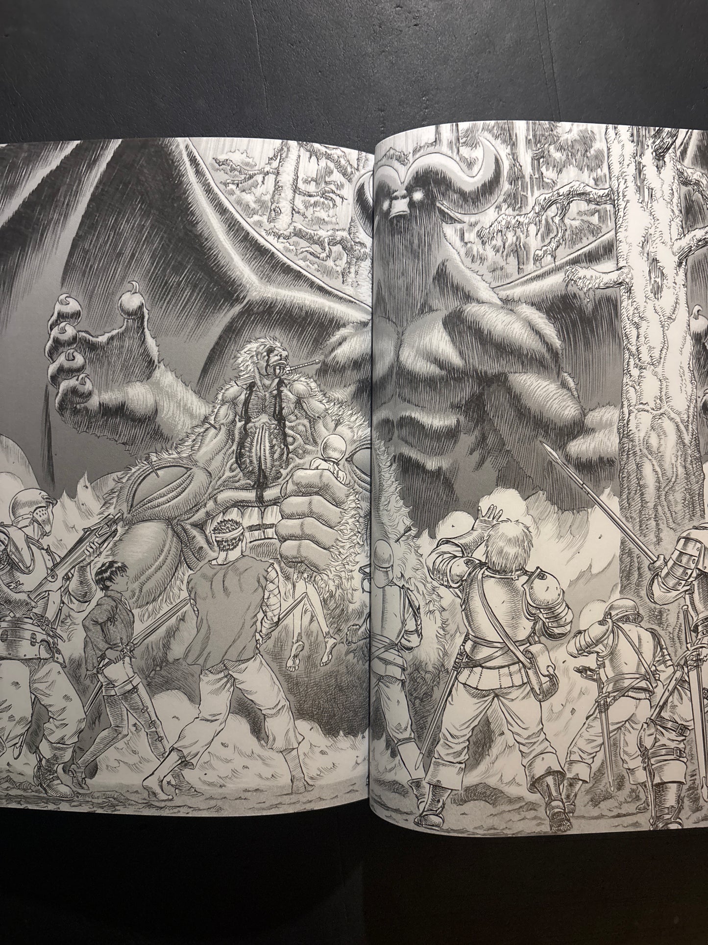 THE ARTWORK OF BERSERK
