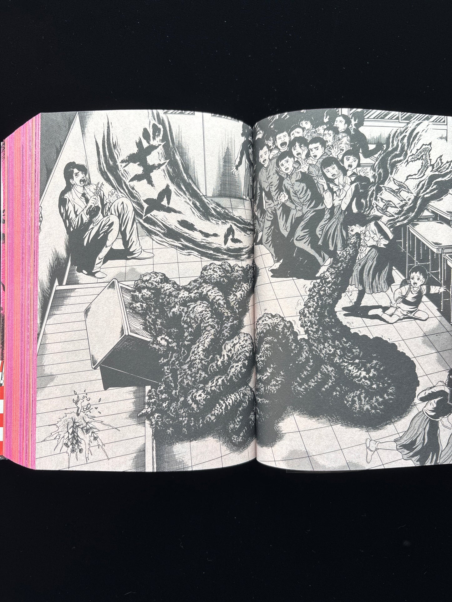 Kami no Hdarite Akuma no Migite vol.1