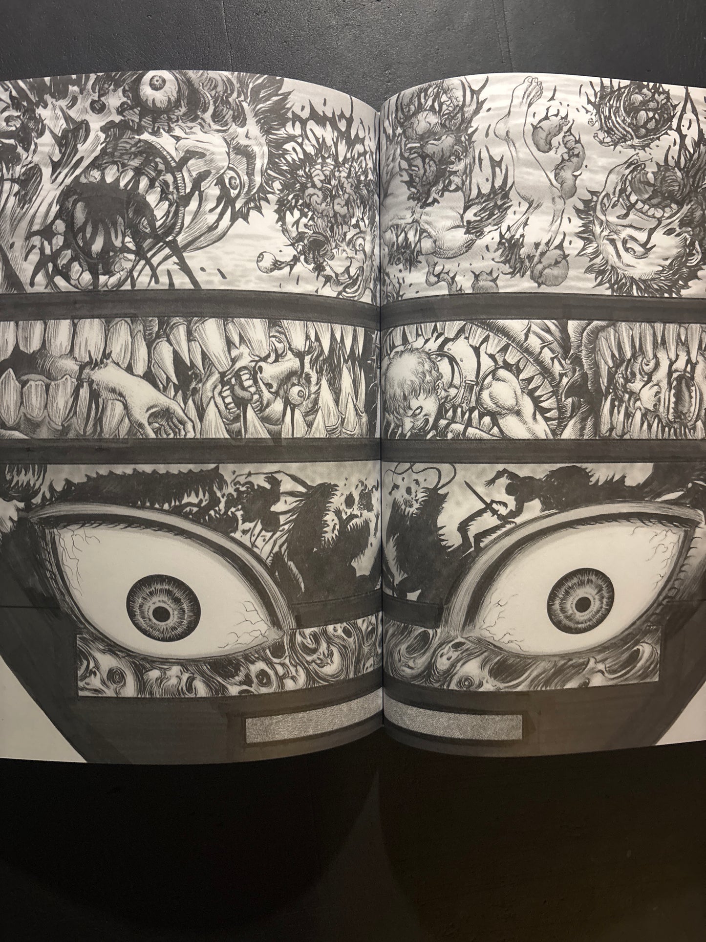 THE ARTWORK OF BERSERK