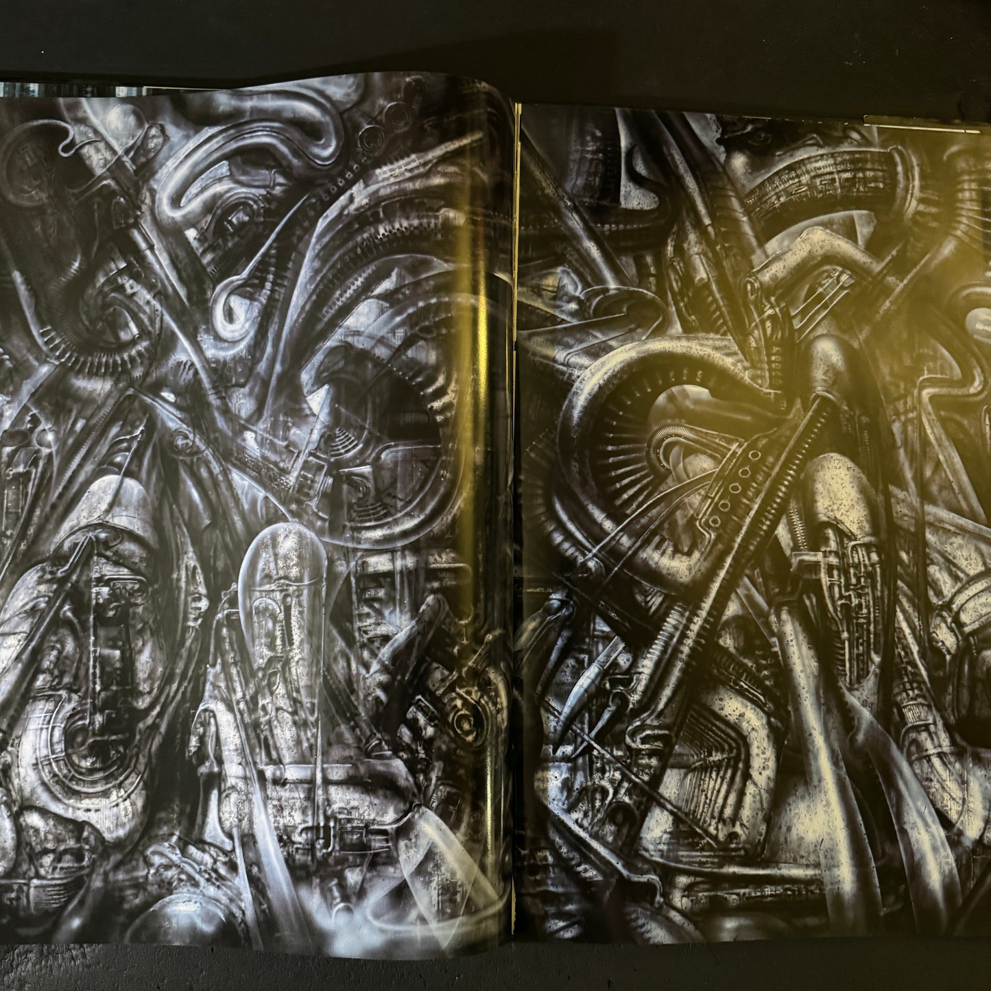 H.R.GIGER'S NECRONOMICON Ⅰ & Ⅱ set