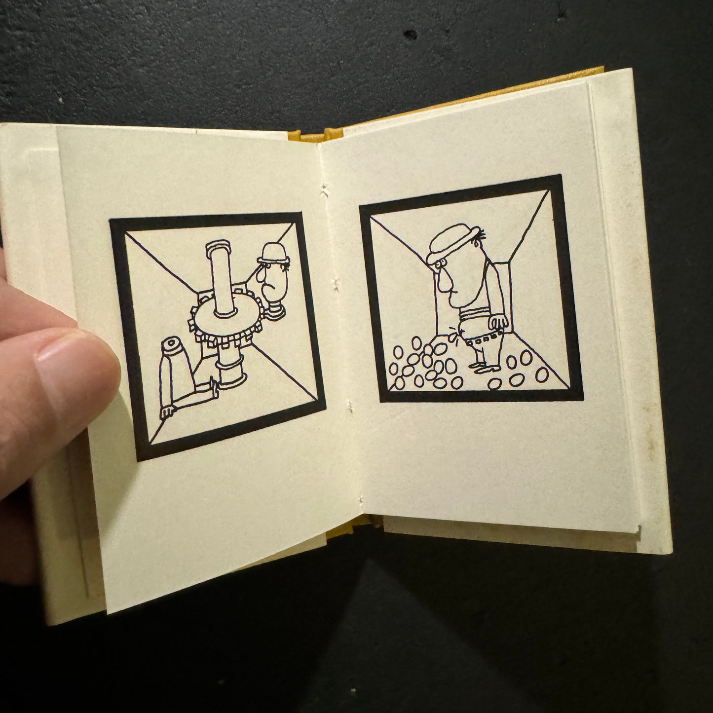 miniature book : three-sided mirror