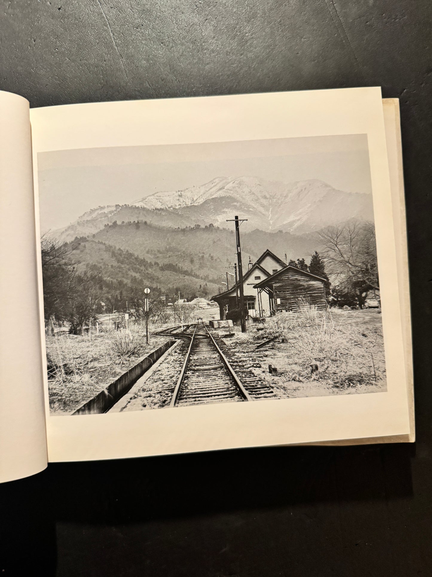 Journey : Posthumous Works of Yoshishige Yada